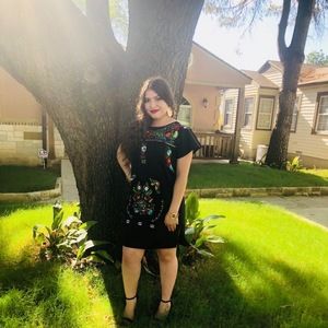 Meet your Posher, Ana